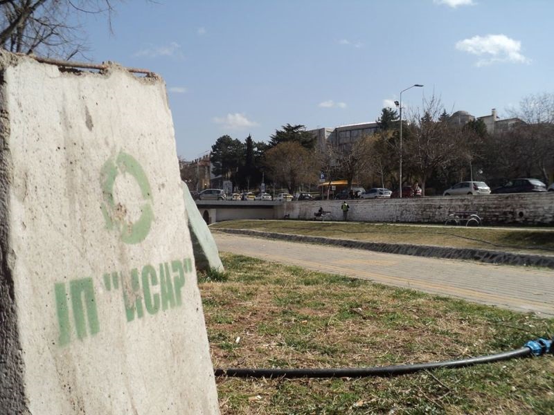 Штипски Исар ги дезинфицира сите контејнери во градот