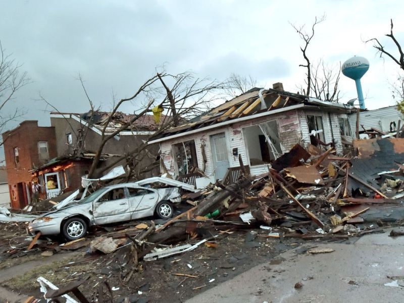 Тројца загинати во невреме во САД