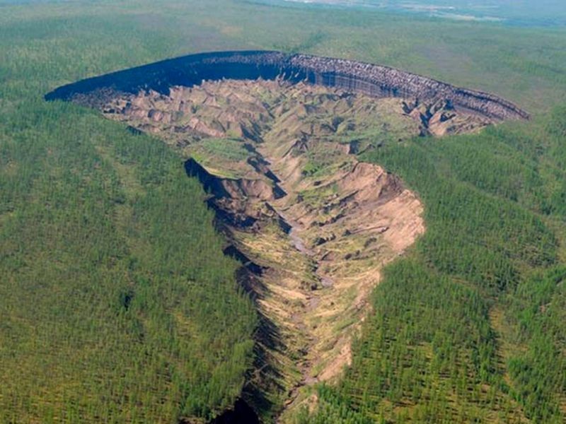 Кратер во Сибир - порта меѓу сегашноста и минатото