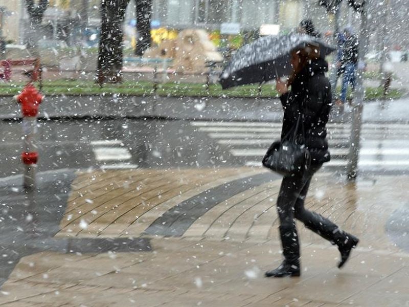 Од понеделник заладување и слаб снег