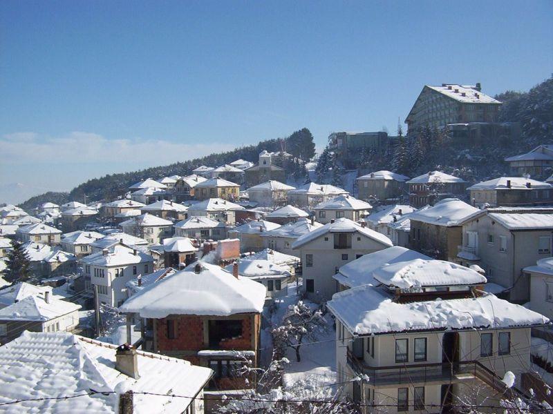 Крушево успешно се справува со снегот