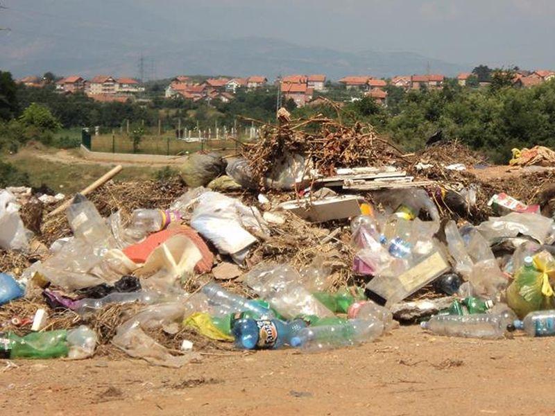 Се чисти дивата депонија кај Макази