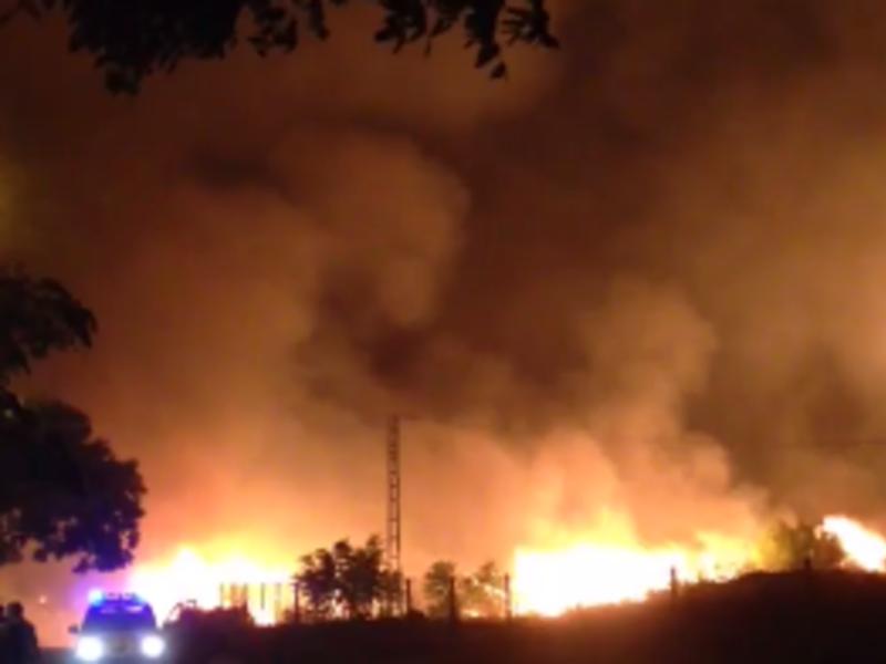 Стотици луѓе евакуирани поради пожар во Шпанија