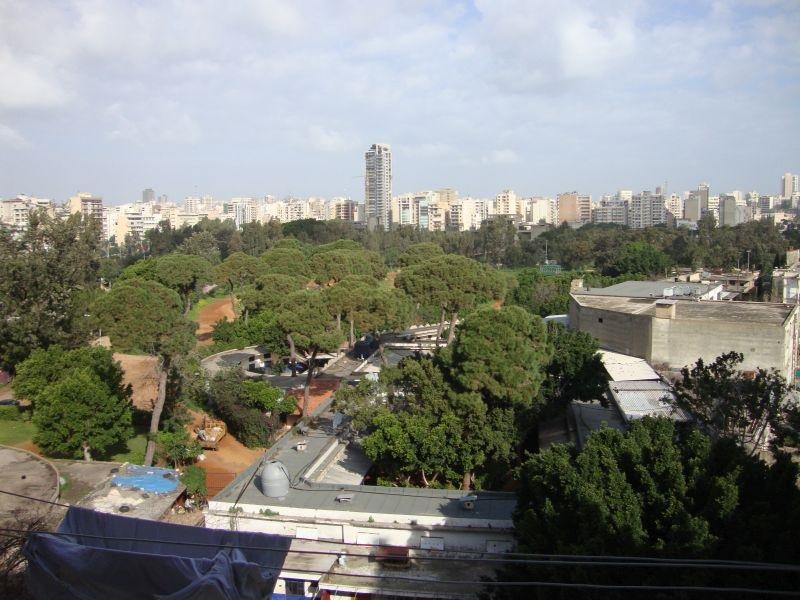 Единствениот парк во Бејрут заборавен и од граѓаните