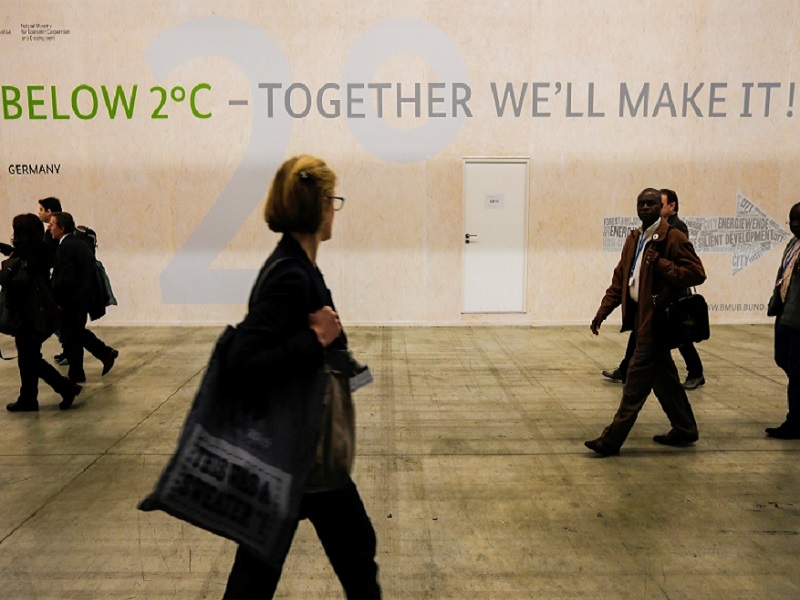 Парискиот договор за климатски промени потпишан од 60 држави 